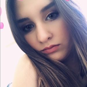 Meet your Posher, Esther